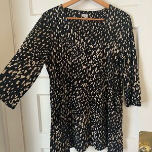 Chicos Size 2 3/4 length cotton top